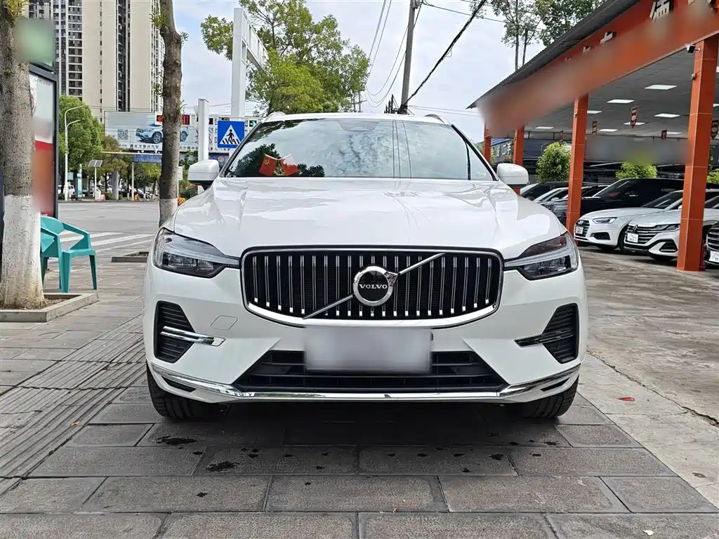 Volvo XC60 B5 4 WD Smart Ease Luxury