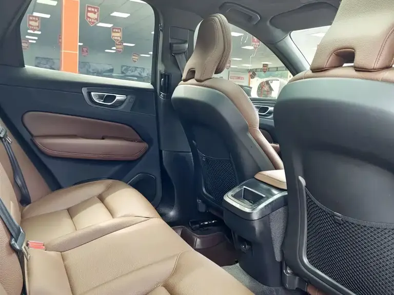 Volvo XC60 B5 4 WD Smart Ease Luxury