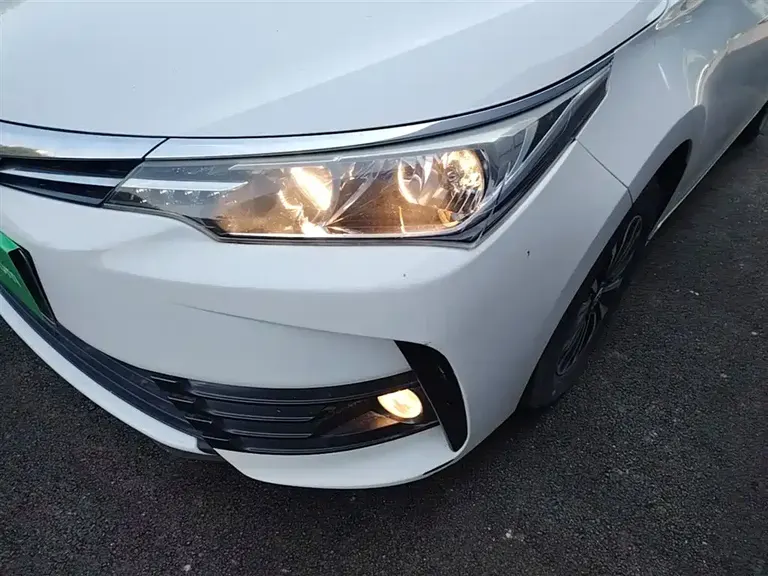 Toyota Corolla Facelift 1.2 T S-CVT GL