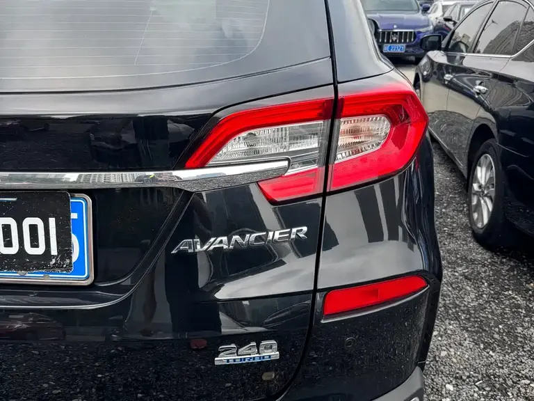 Honda Avancier 240 TURBO 2 WD Luxury