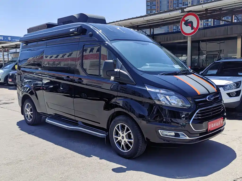 Transit 2.0 T Gasoline Auto Premium Commercial Business Travel MWB Mid Roof 7-seat CN-VI