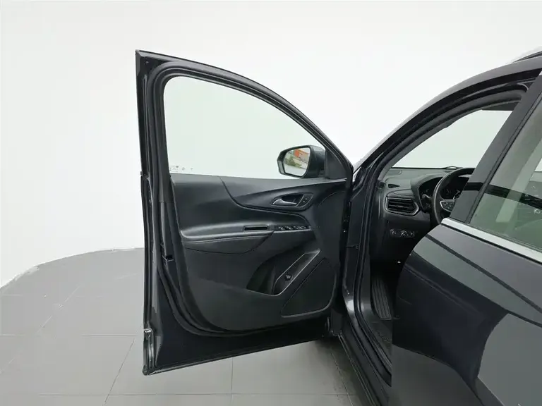 Chevrolet Equinox 535 T Control World