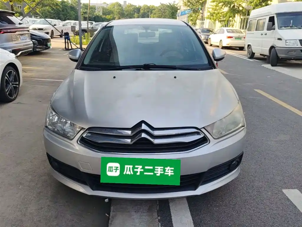 C-Quatre Sedan 1.6 L Auto Fashionable