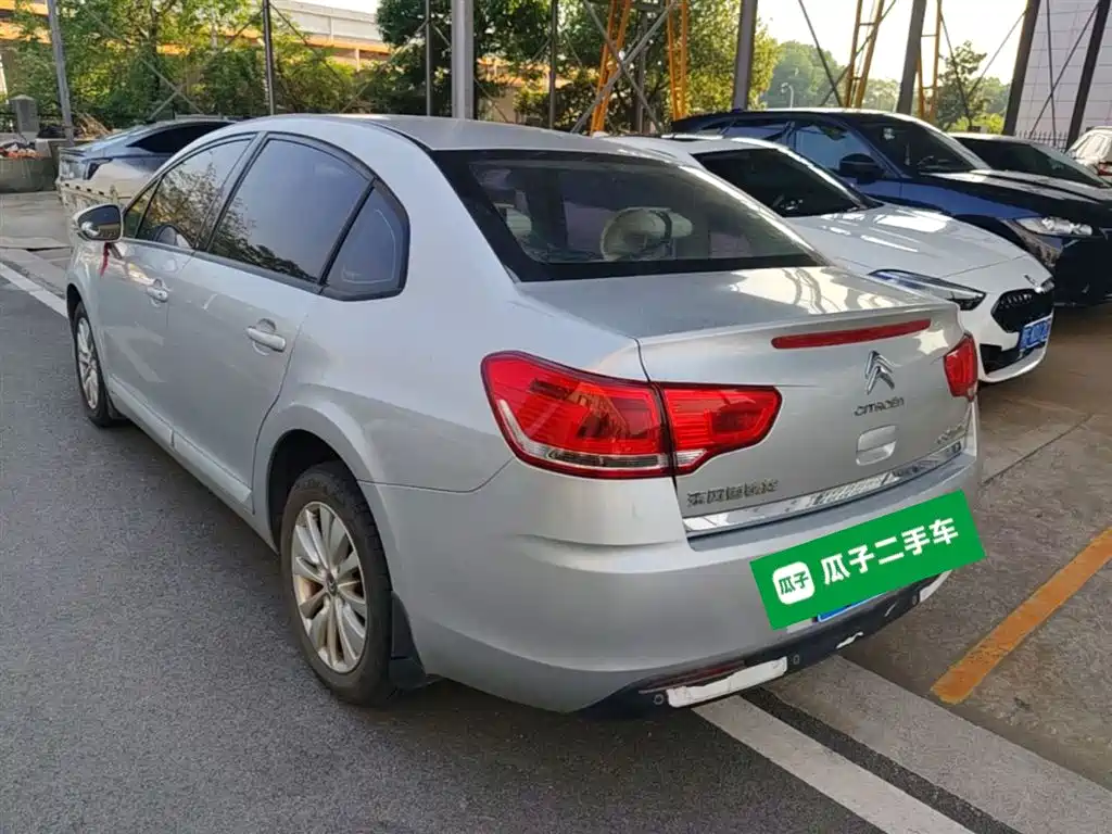 C-Quatre Sedan 1.6 L Auto Fashionable