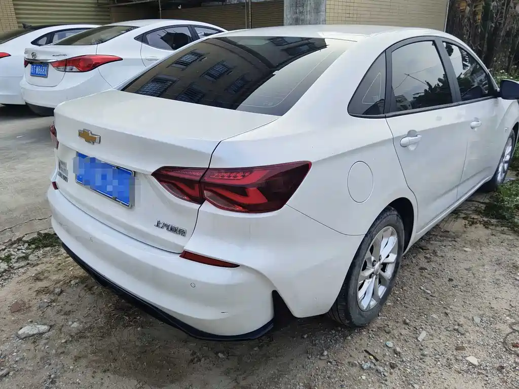 Monza 1.5 L DCT Joy