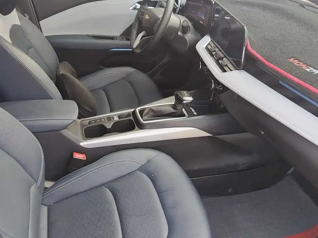Monza 1.5 L DCT Joy