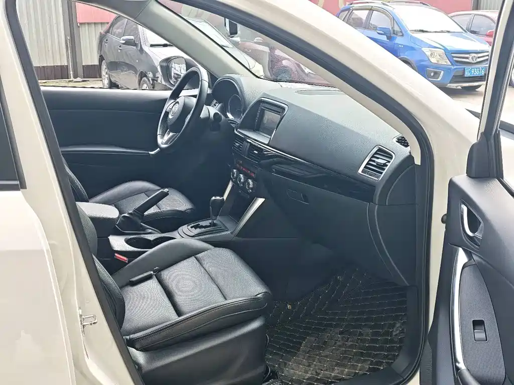 Mazda CX-5 马自达CX-5 2013款 2.0 L 自动四驱尊贵型
