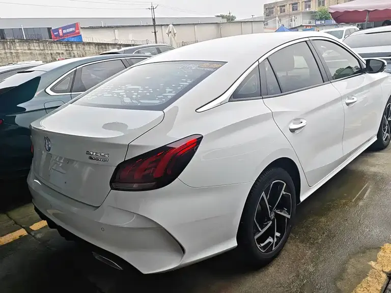 MG5 300 TGI DCT Youth Luxury Trend