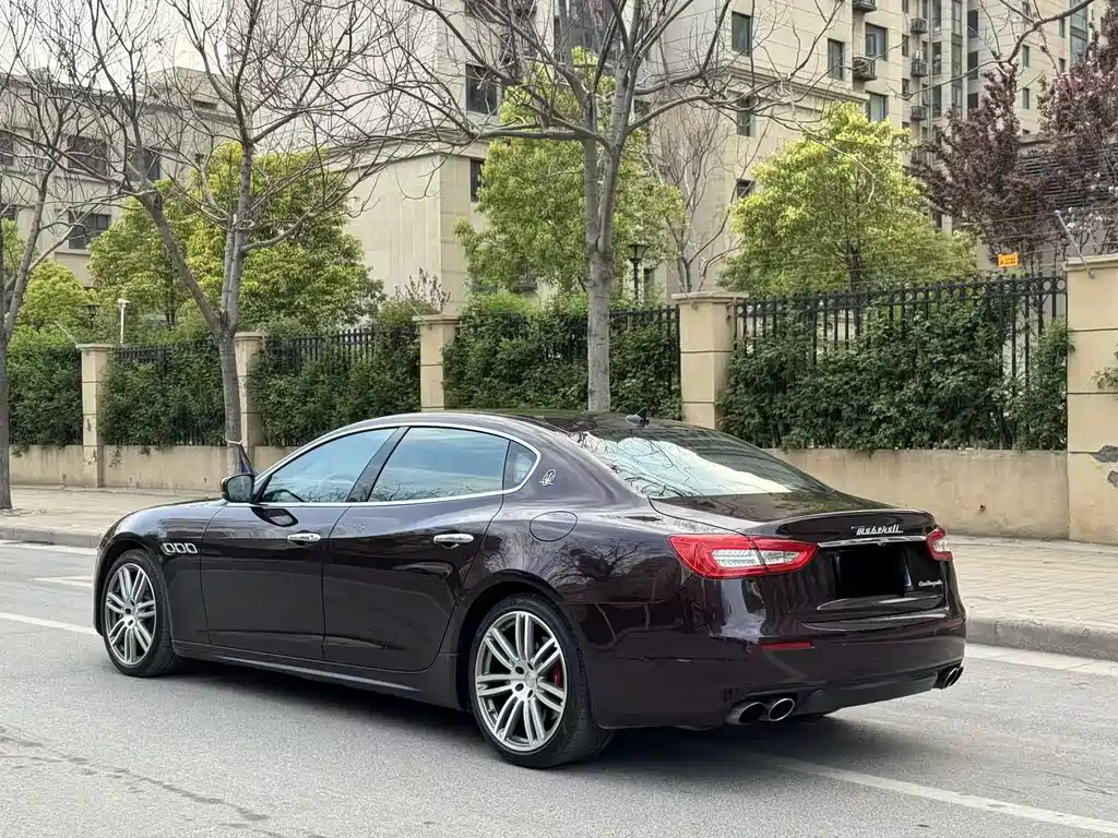 Quattroporte 3.0 T Luxury