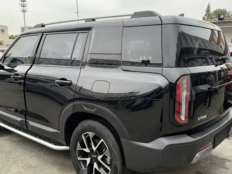 BAIC BJ30 1.5 T Magic Core Electric Drive Advanced