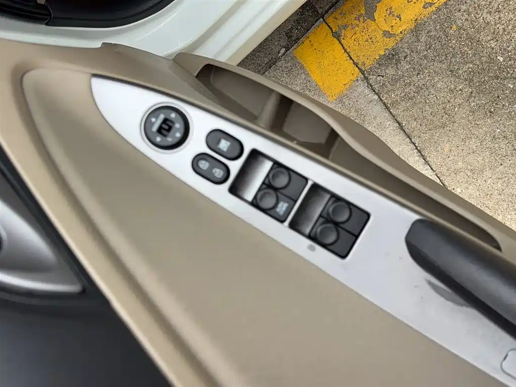 Accent 1.4 L Auto Intelligent GLS