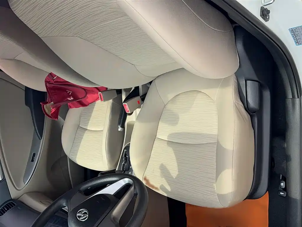 Accent 1.4 L Auto Intelligent GLS