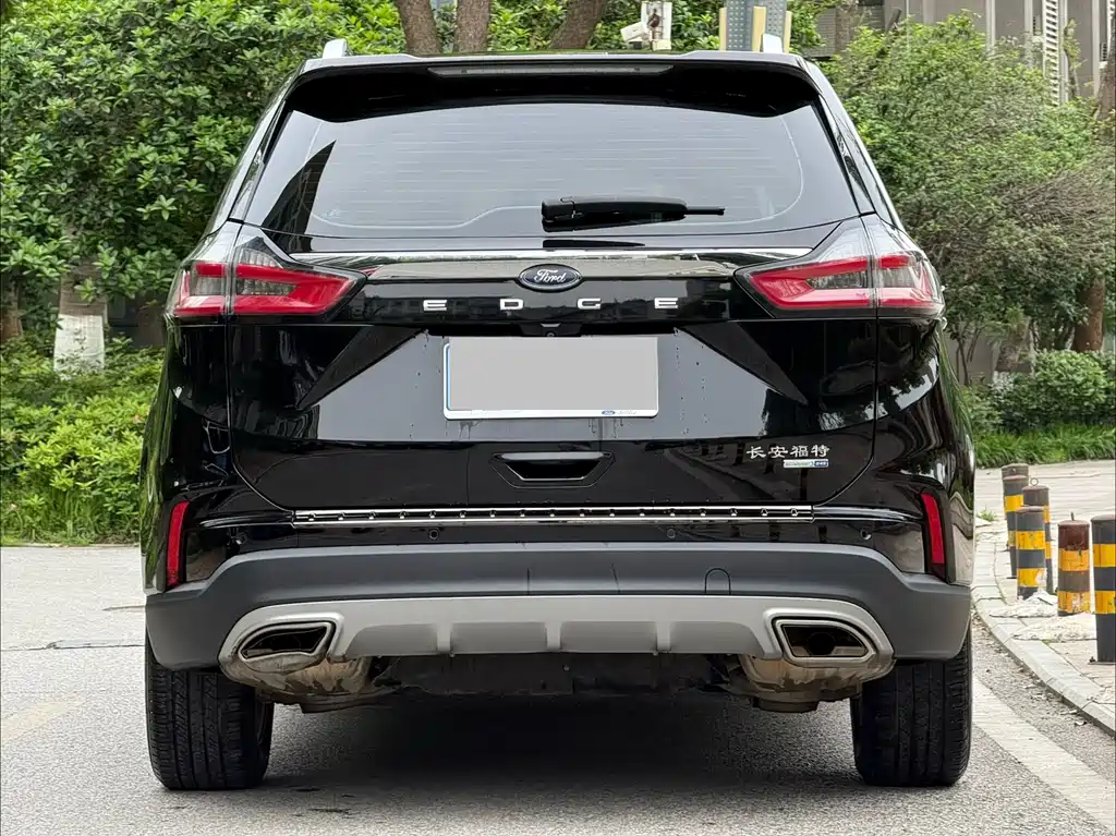 Edge PLUS EcoBoost 245 2 WD Platinum Sharp 5-seat
