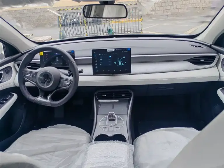 BYD Seal 05 DM-i DM-i Smart Drive 55 KM Luxury