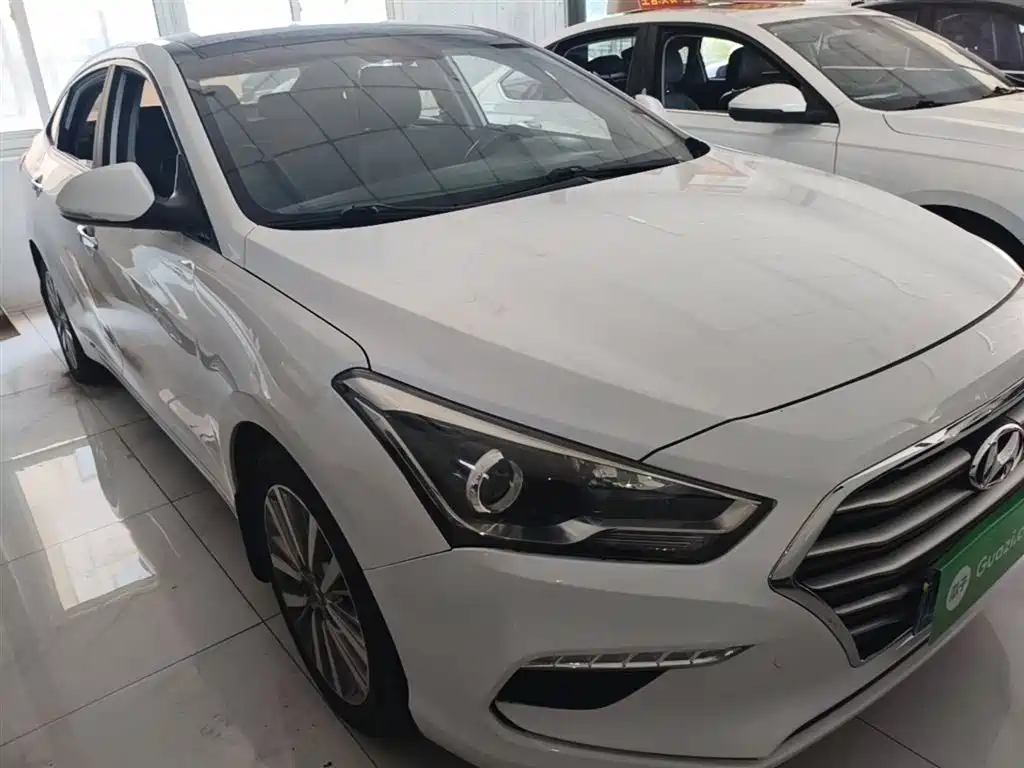 Mistra 1.8 L Auto Intelligent GLS CN-V