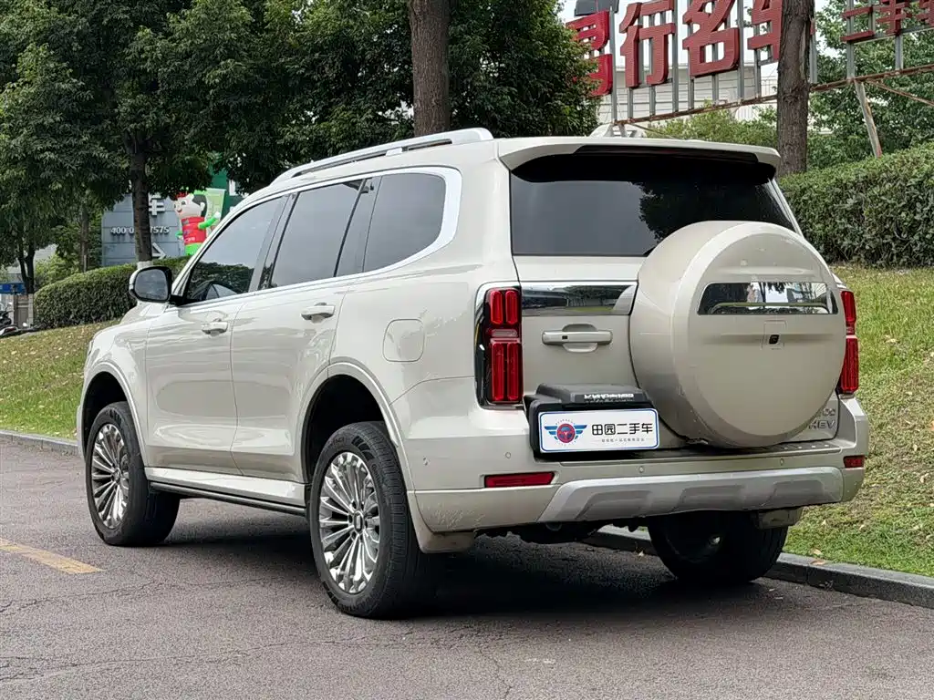 Tank 500 NEV Hi4-T