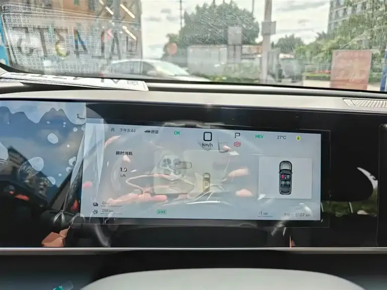 BYD Qin L DM-i Smart Drive 120 KM Transcend