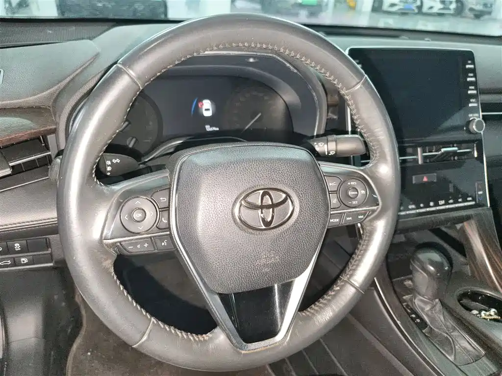 Avalon 2.0 L Luxury CN-VI
