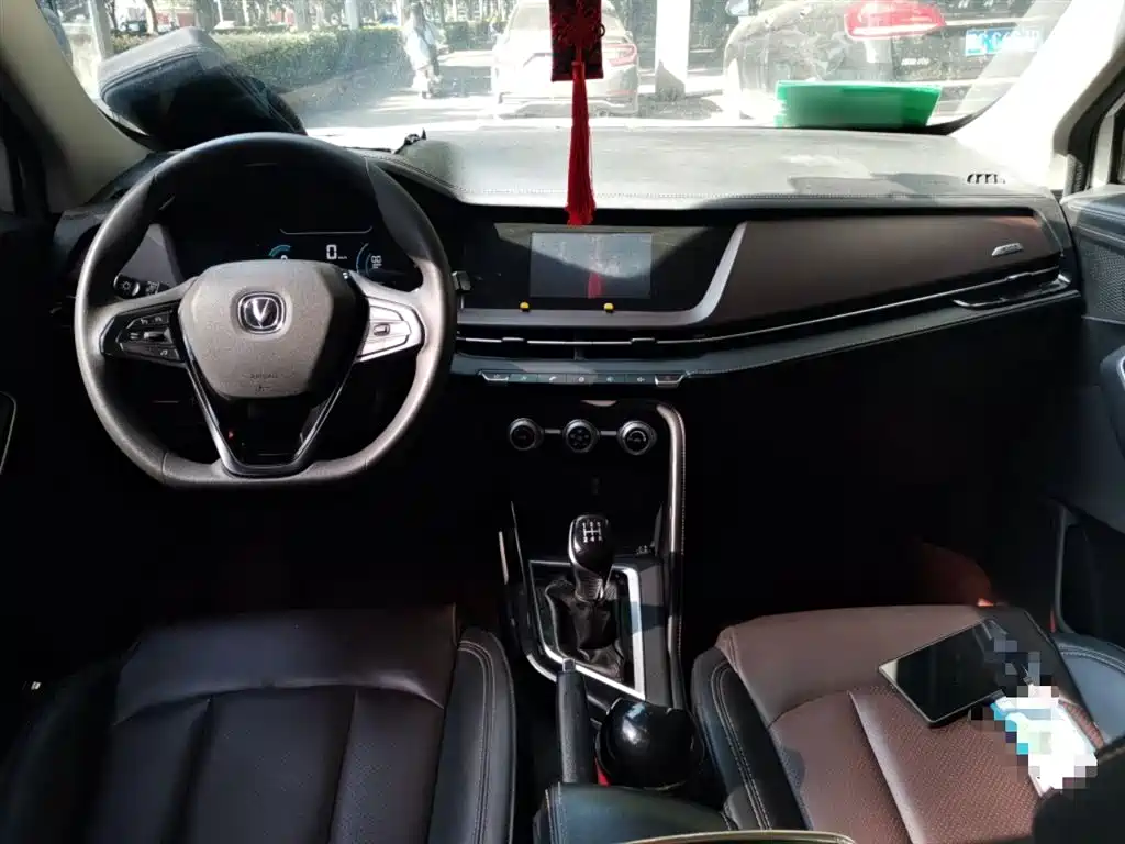 Changan CS15 长安CS15 2019款 1.5 L 手动进取型 国VI