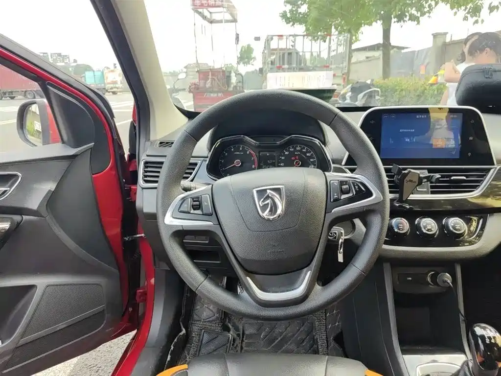 Baojun 310 1.2 L Manual Luxury
