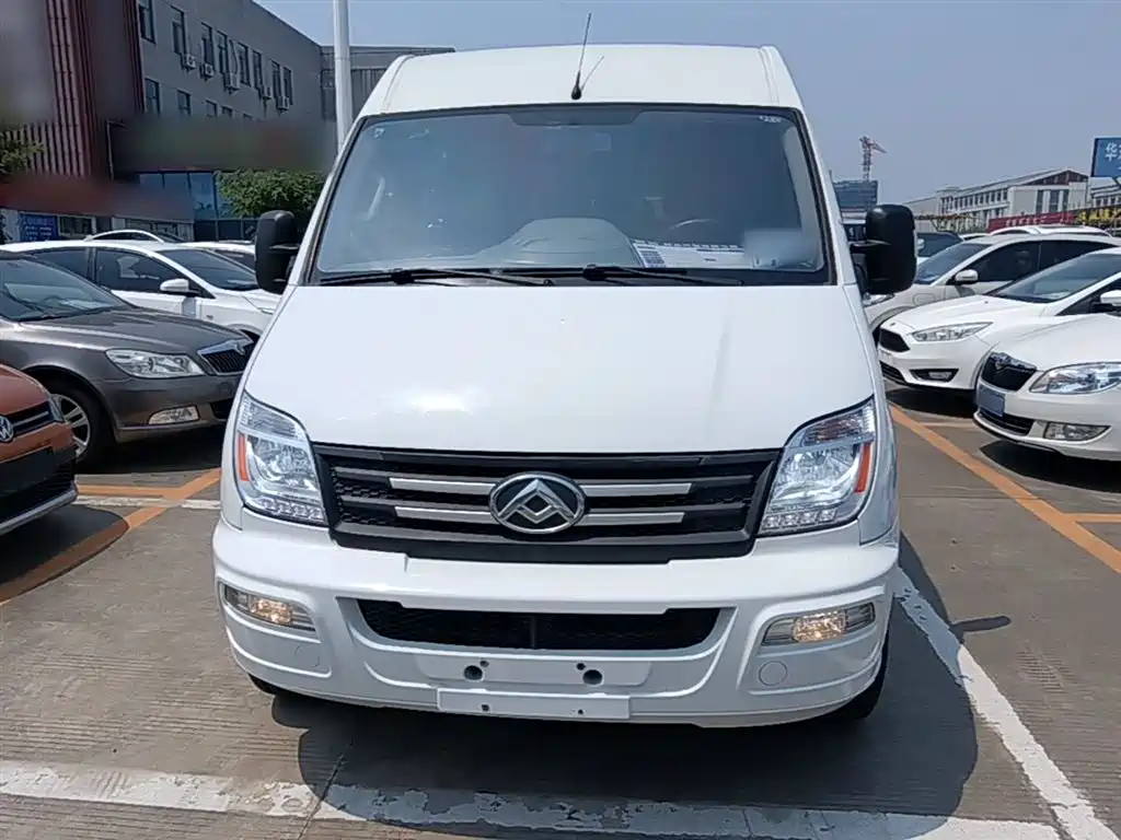 Xintu V80 2.0 T Manual Classic Aoyuntong LWB Mid Roof 6 7 8 9-seat