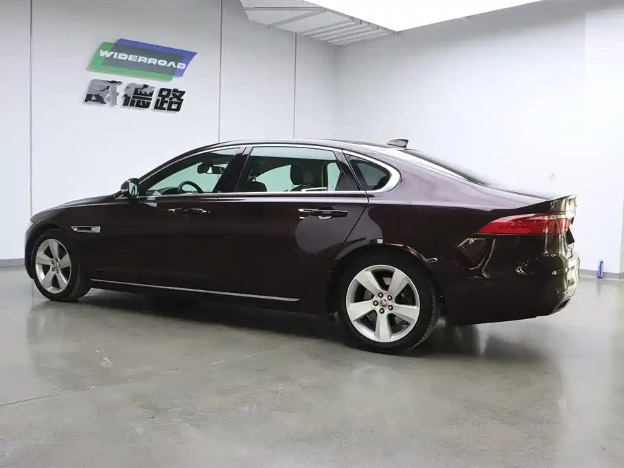 Jaguar XFL XFL 2.0 T 200 PS Elite