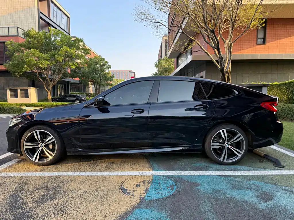 BMW 6 Series GT 630 i M Sport Package