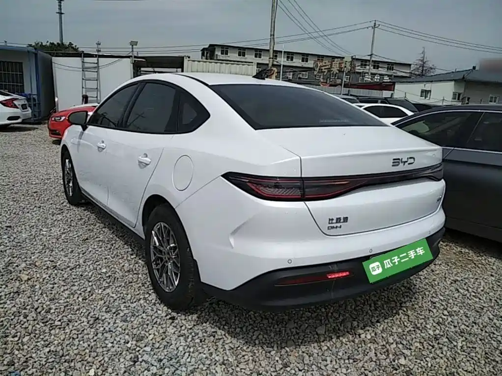 Seal 05 DM-i DM-i Smart Drive 55 KM Luxury