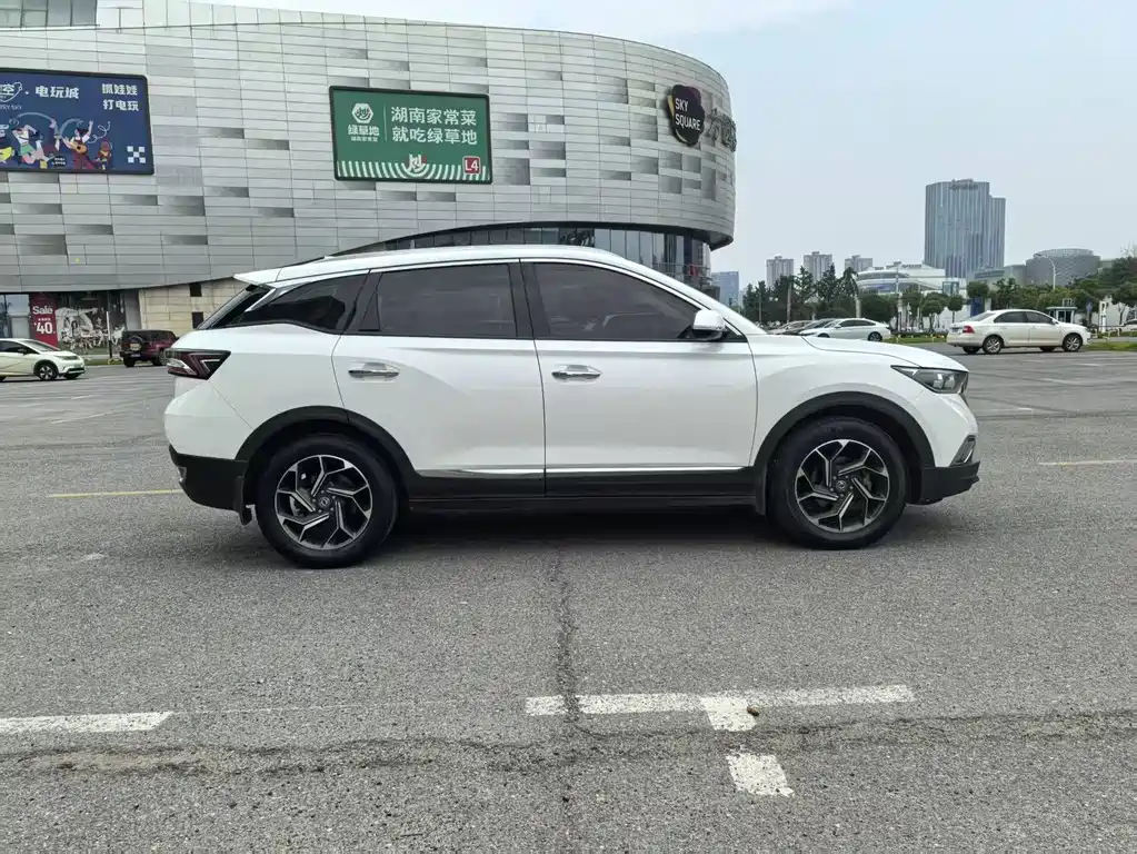Dongfeng Fengshen AX7 东风风神AX7 2020款 1.6 T 自动AI先锋型 国V