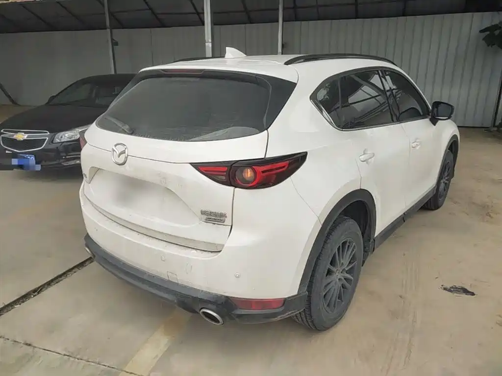 Mazda CX-5 2.0 L Auto 2 WD Black Knight