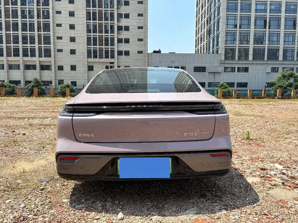 Galaxy Xingyao 8 银河星耀8 2025款 60 km EM-i 豪享版