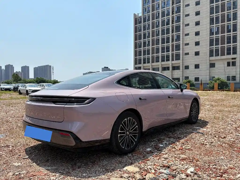 Galaxy Xingyao 8 银河星耀8 2025款 60 km EM-i 豪享版