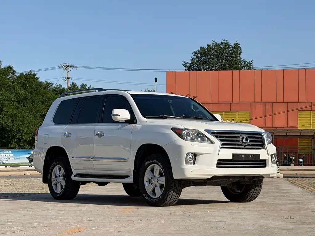 Lexus LX 570
