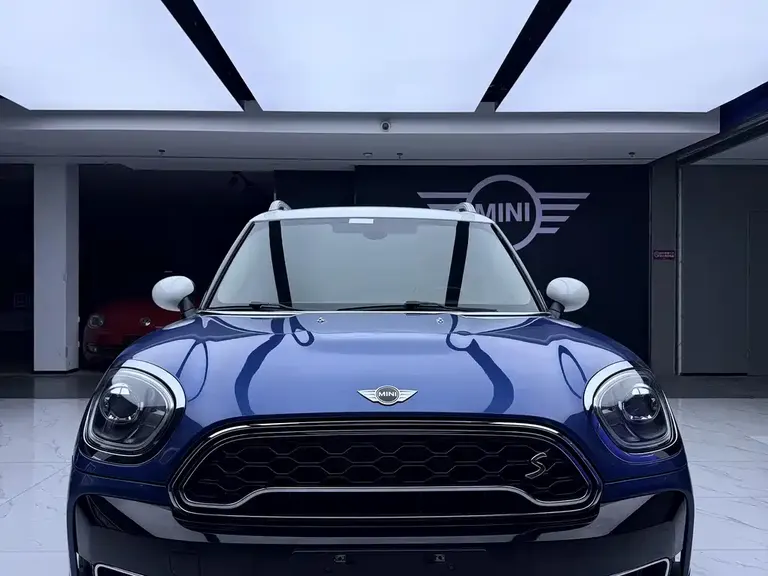 MINI COUNTRYMAN 2.0 T COOPER S ALL4 Explorer