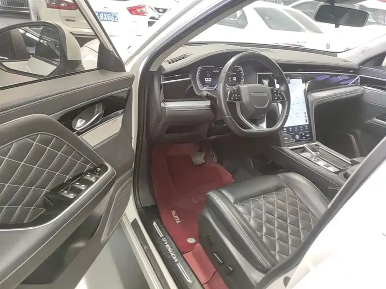 Venucia Star 260 T Auto 48 V Mild Hybrid Turbo Star Shine