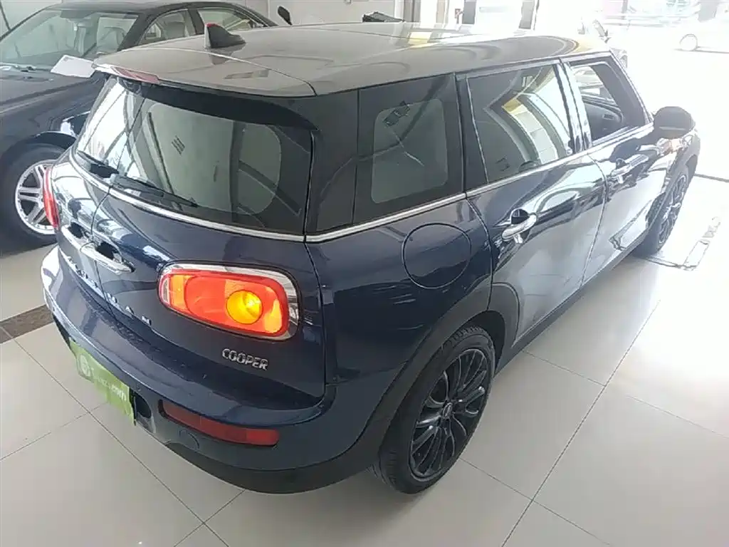 MINI CLUBMAN Facelift 1.5 T COOPER