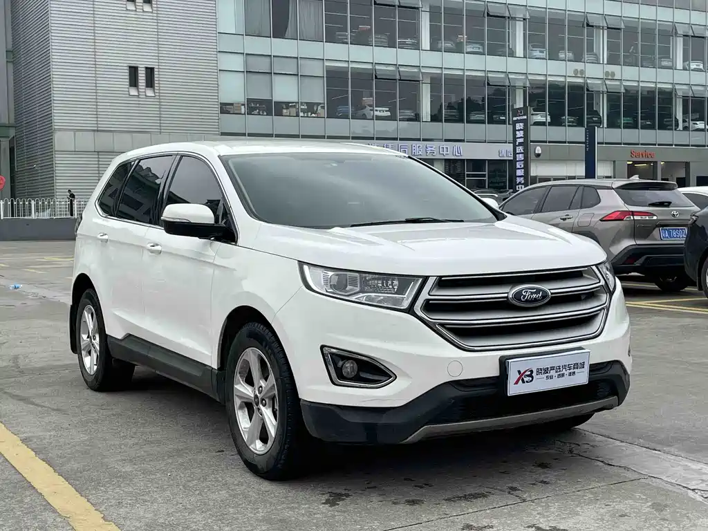 Edge EcoBoost 245 2 WD Elite Sharp 5-seat CN-V