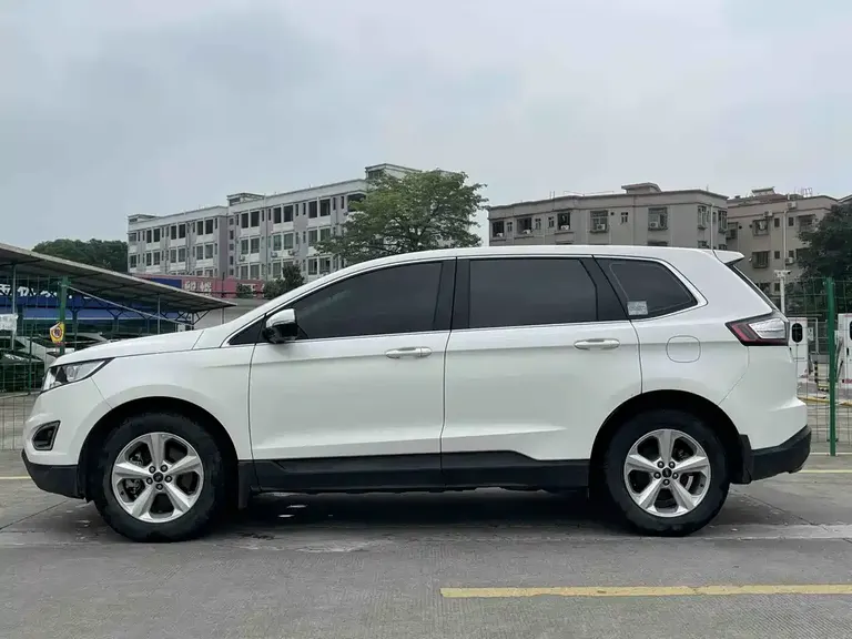 Ford Edge EcoBoost 245 2 WD Elite Sharp 5-seat CN-V