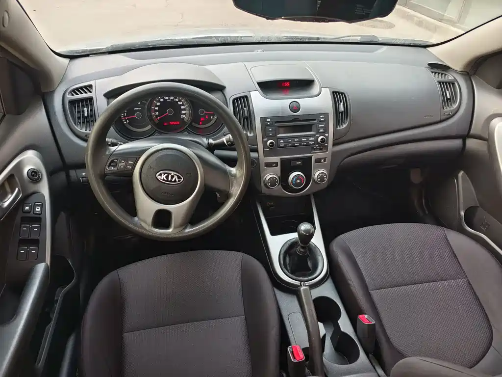 Forte 1.6 L MT GL Commemorative