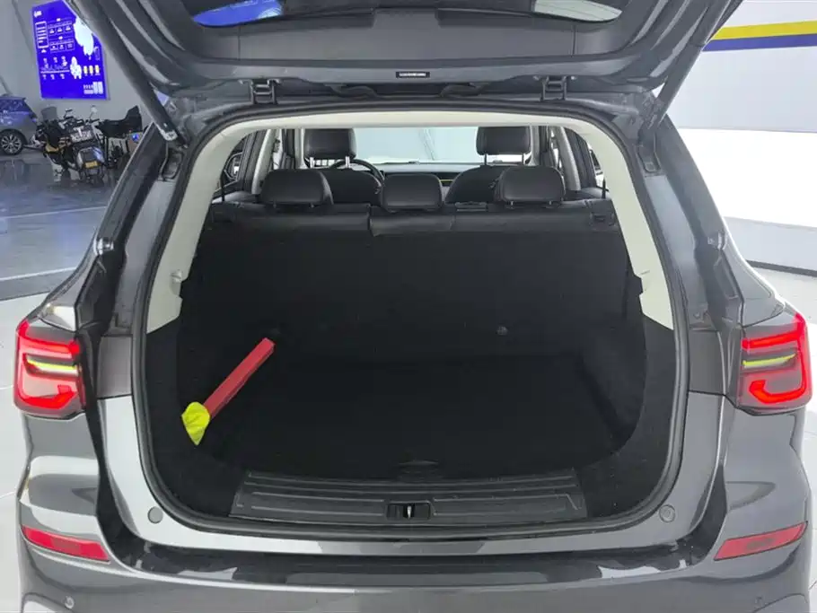 Roewe RX5 PLUS 330 TGI Auto China Style Smart Premium