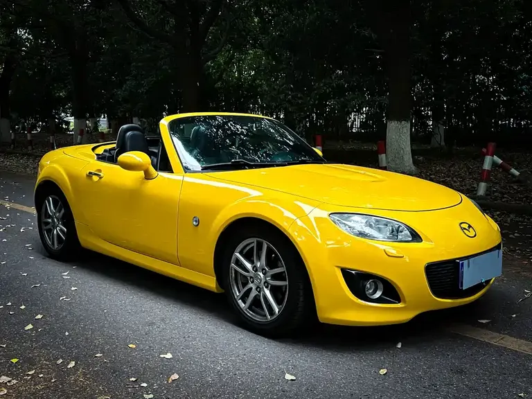 Mazda MX-5 2.0