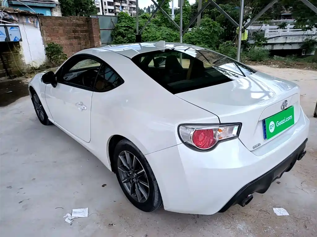 Toyota 86 2.0 L Auto Luxury