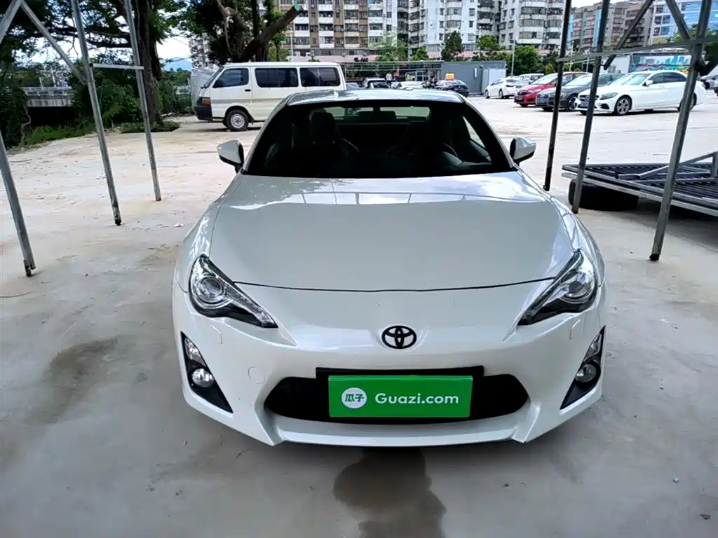 Toyota 86 2.0 L Auto Luxury