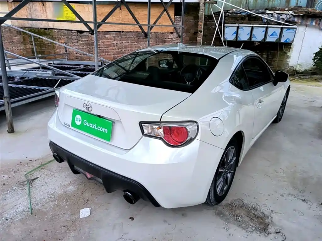 Toyota 86 2.0 L Auto Luxury