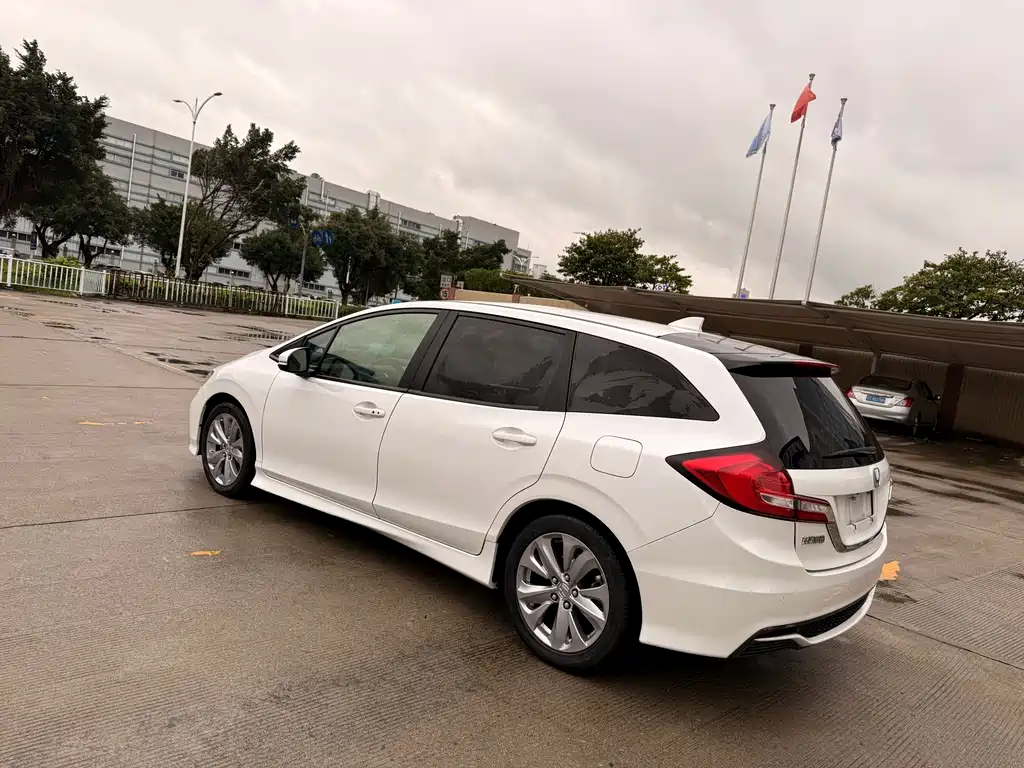 Jade 1.8 L Auto Comfort 5-seat