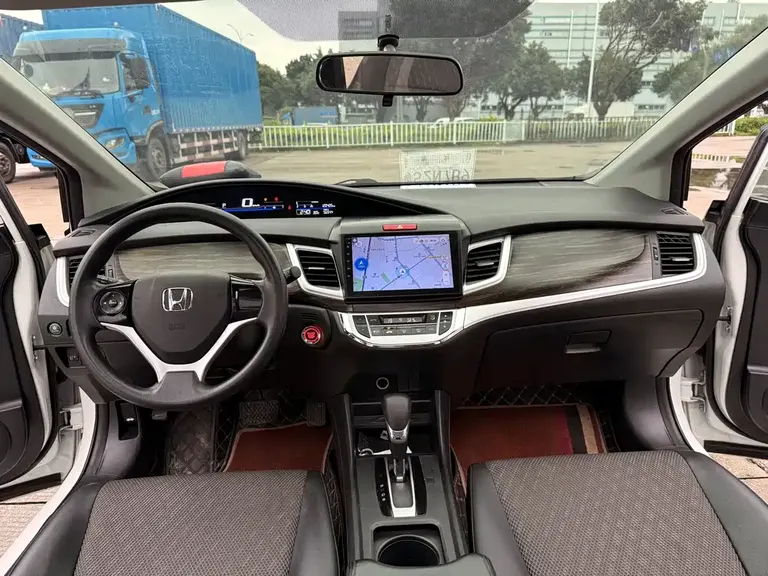 Honda Jade 1.8 L Auto Comfort 5-seat