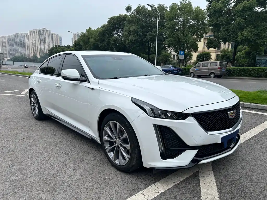 Cadillac CT5 Facelift 28 T Leading Sport