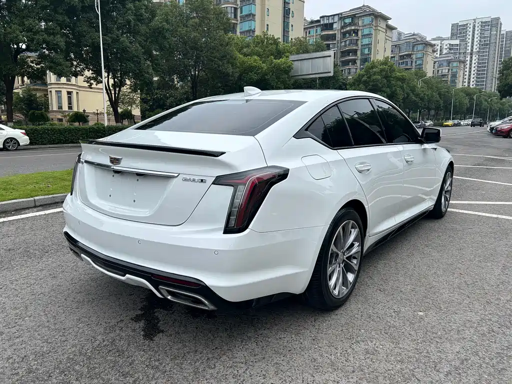 Cadillac CT5 Facelift 28 T Leading Sport