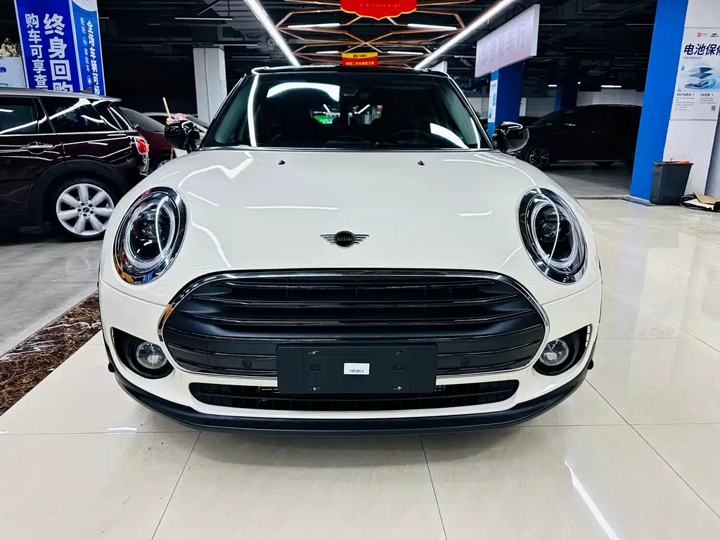 MINI CLUBMAN Facelift 1.5 T COOPER Connoisseur