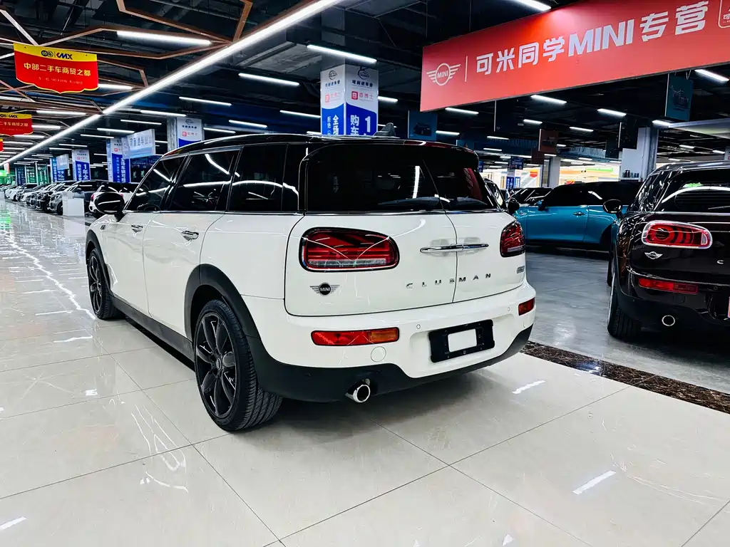 MINI CLUBMAN Facelift 1.5 T COOPER Connoisseur